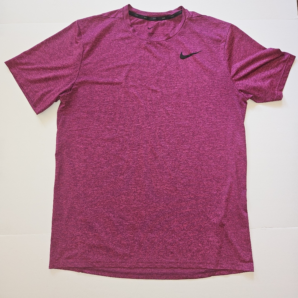 Nike Men's Dri Fit Large Magenta Short Sleeve T shirt